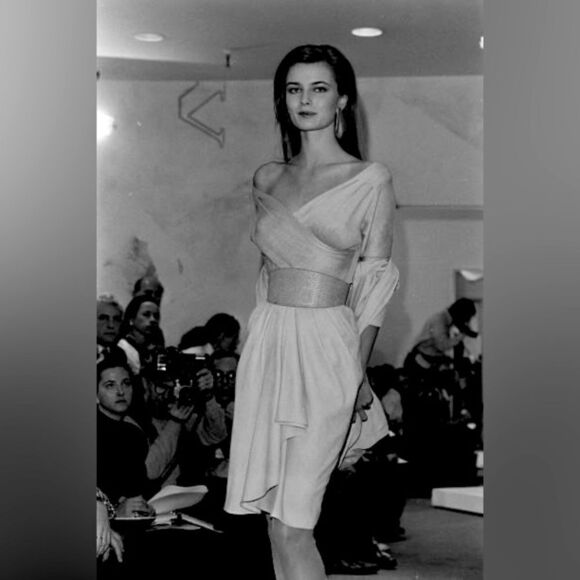 Donna Karan Spring 1987 Runway Cayman Alligator Contour Belt - Picture 9 of 16